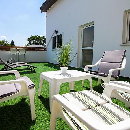 Villa Ono - At Bar Ilan University And Sheba Hospital Qiryat Ono Exterior photo