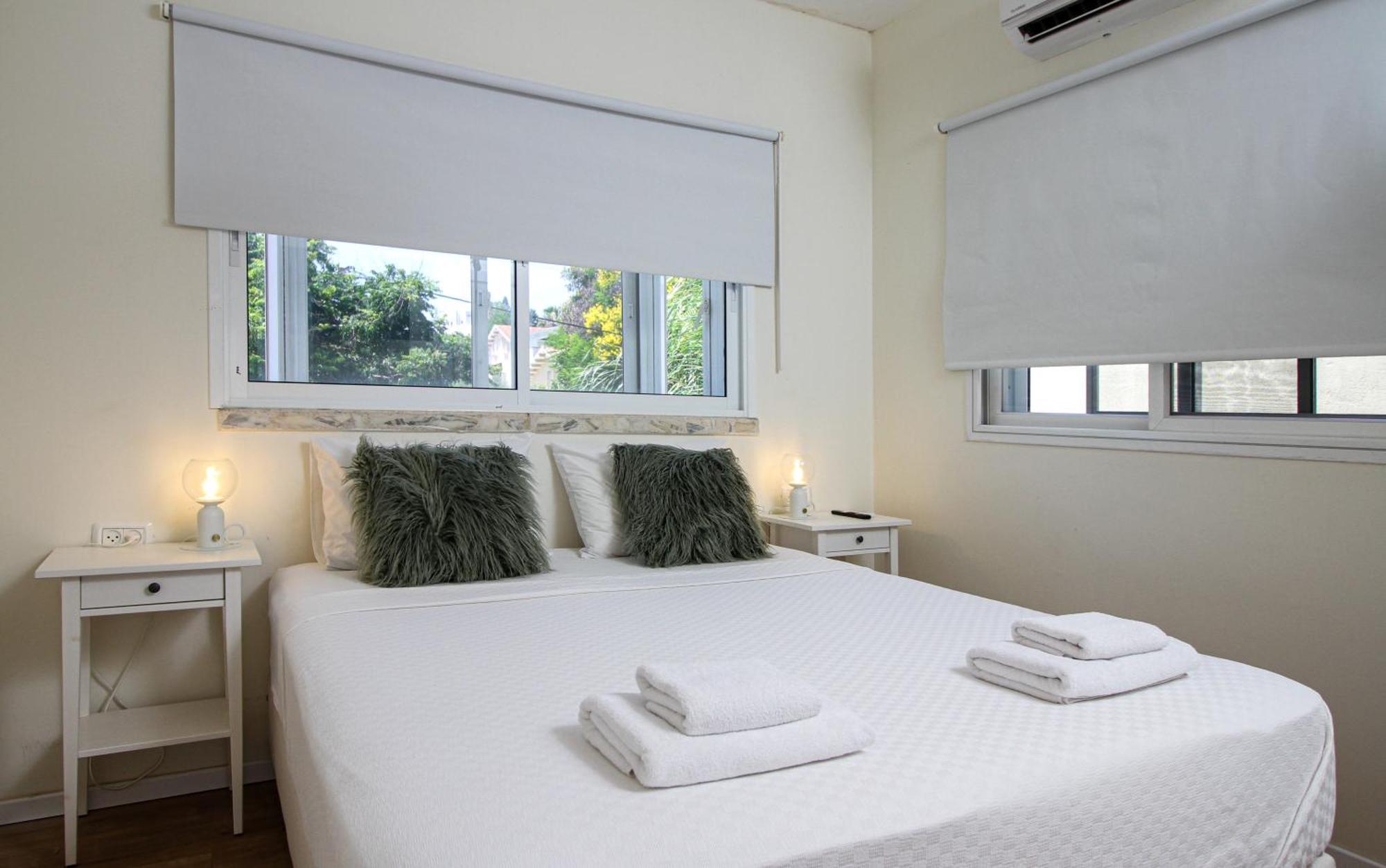 Villa Ono - At Bar Ilan University And Sheba Hospital Qiryat Ono Room photo