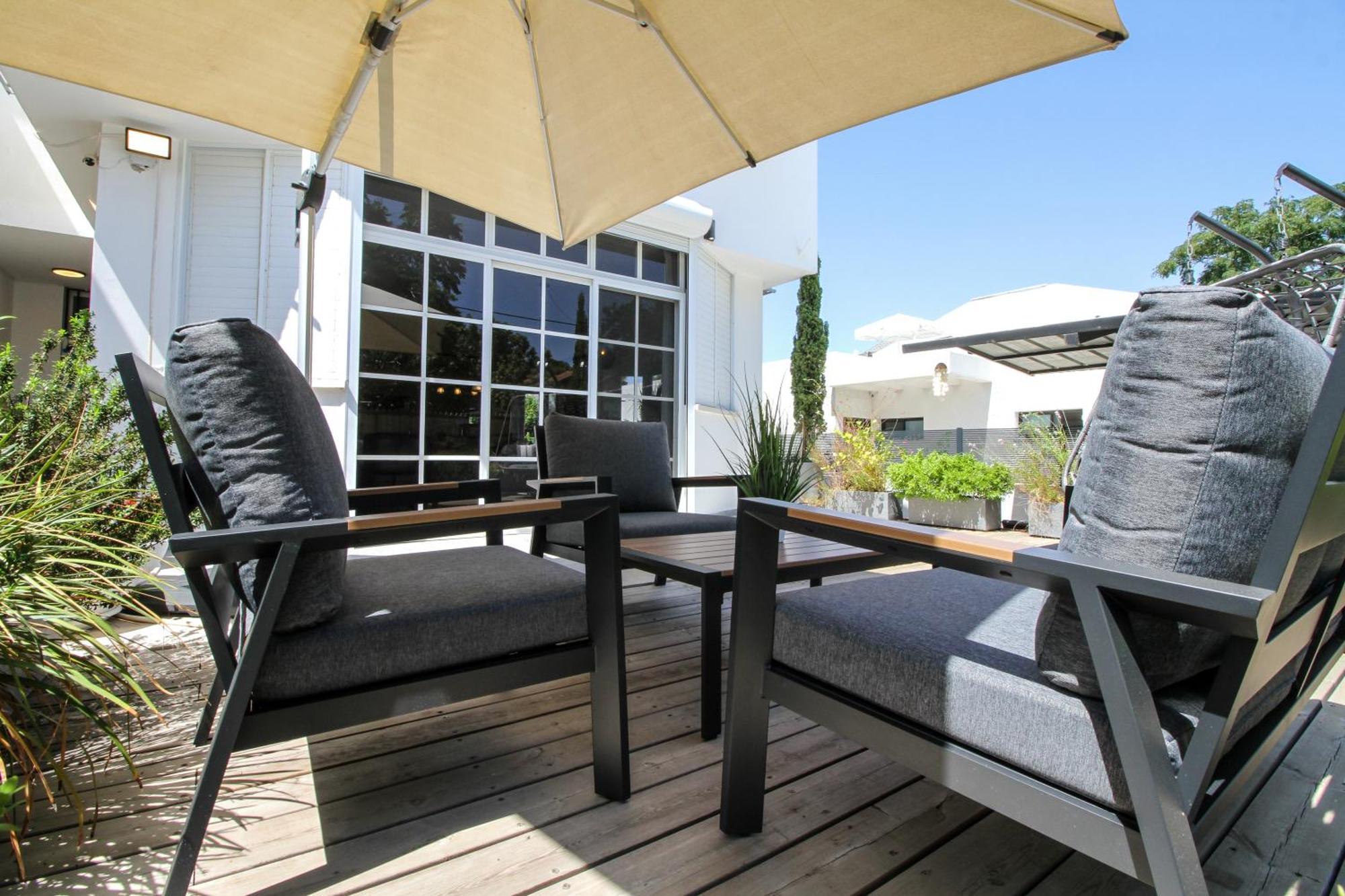 Villa Ono - At Bar Ilan University And Sheba Hospital Qiryat Ono Exterior photo