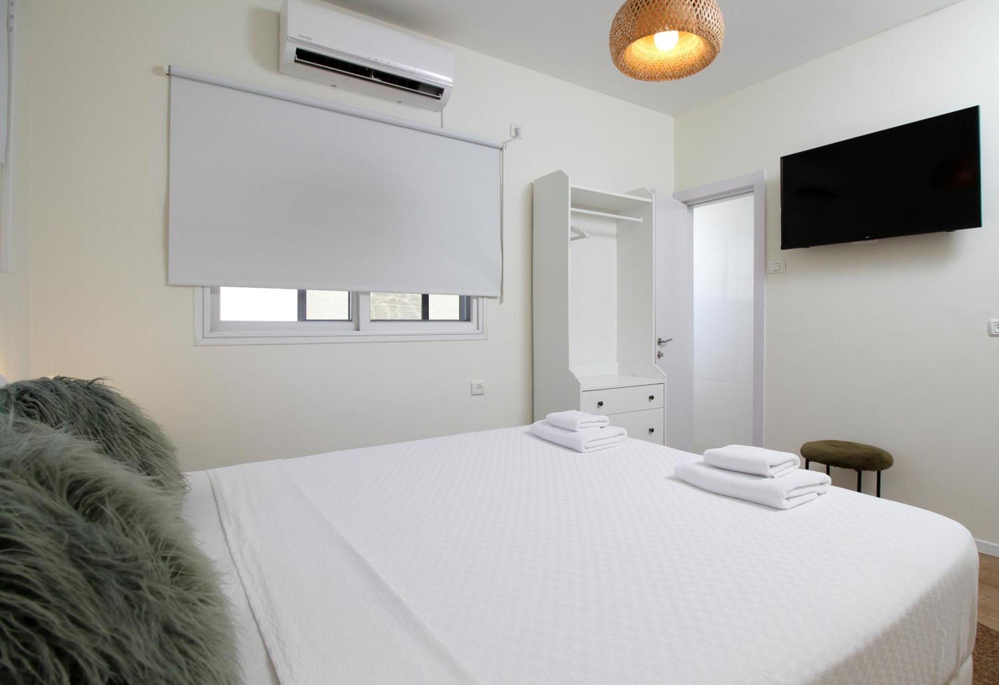 Villa Ono - At Bar Ilan University And Sheba Hospital Qiryat Ono Room photo